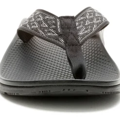 Sandals|Chaco Men's Classic Flip Flop Summit B + W