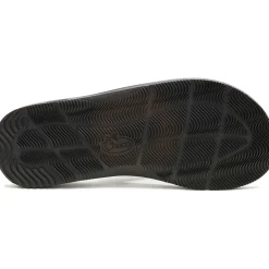 Sandals|Chaco Men's Classic Flip Flop Summit B + W