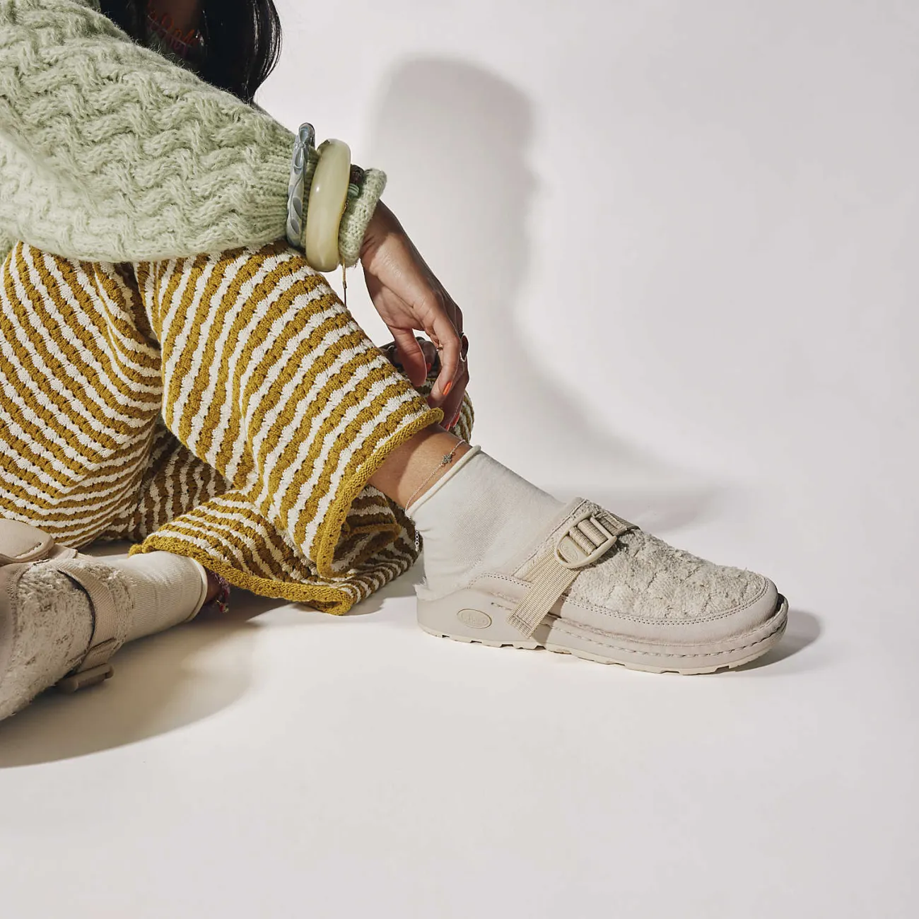 Clogs & Slip-Ons|Chaco Women's Canyon Woven Clog Fluff Light Pink